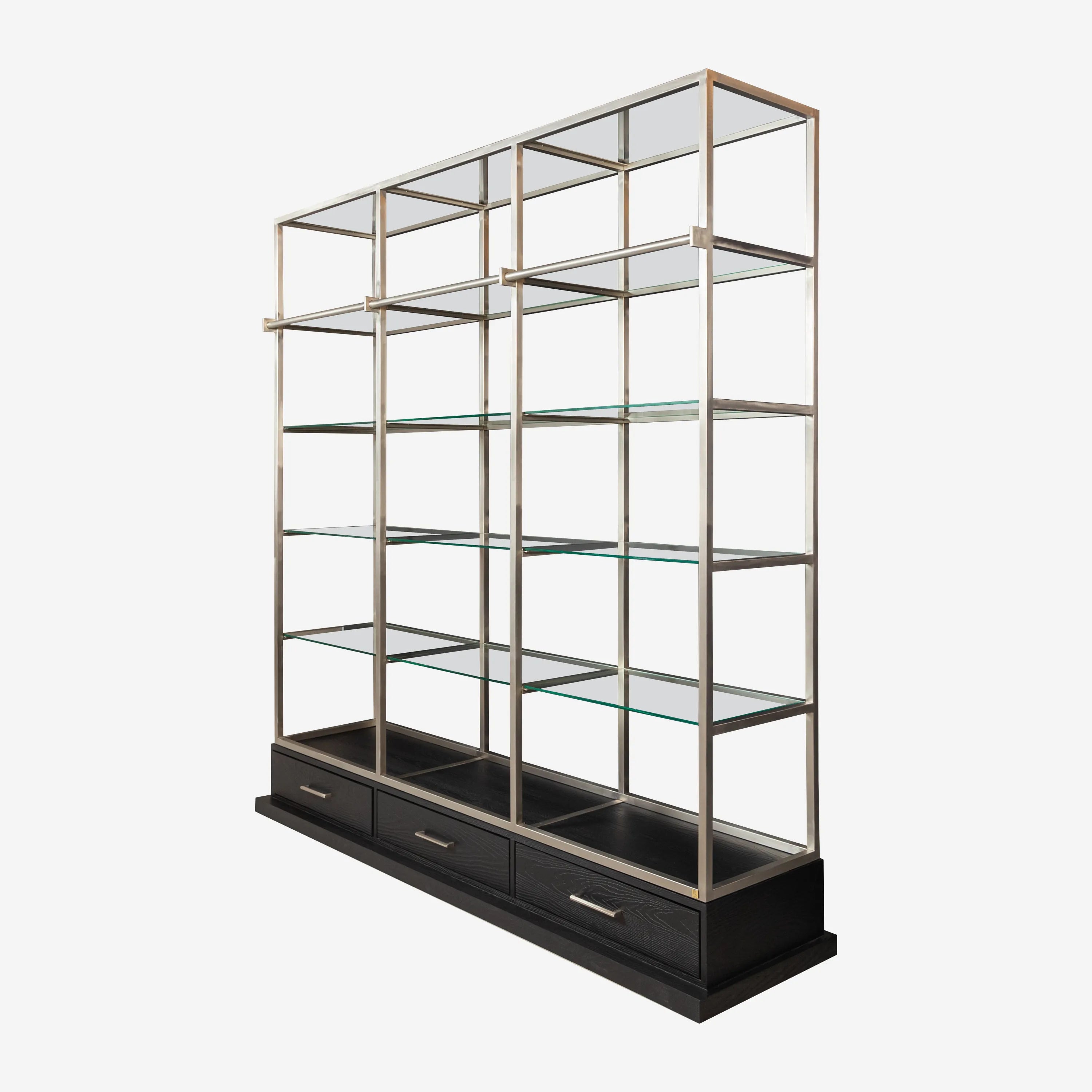 Valeria Shelf